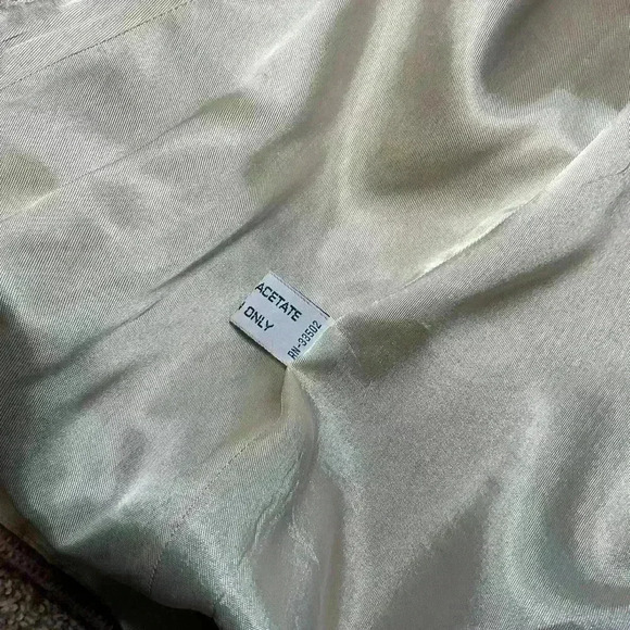 Wool Blazer made in Uruguay. Brown/tan tweed with cream lining. Size 15/16 - Picture 7 of 7